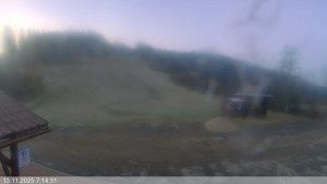 Ski areál Razula - Dolní část sjezdovky - 13.11.2025 v 07:15 Ski areál Razula - Dolní část sjezdovky - 13.11.2025 v 07:15