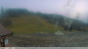 Ski areál Razula - Dolní část sjezdovky - 17.12.2025 v 16:00 Ski areál Razula - Dolní část sjezdovky - 17.12.2025 v 16:00