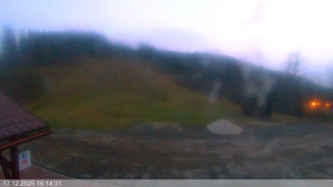 Ski areál Razula - Dolní část sjezdovky - 17.12.2025 v 16:15 Ski areál Razula - Dolní část sjezdovky - 17.12.2025 v 16:15