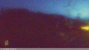 Ski areál Razula - Dolní část sjezdovky - 17.12.2025 v 16:45 Ski areál Razula - Dolní část sjezdovky - 17.12.2025 v 16:45