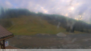 Ski areál Razula - Dolní část sjezdovky - 21.12.2025 v 14:45 Ski areál Razula - Dolní část sjezdovky - 21.12.2025 v 14:45