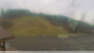 Ski areál Razula - Dolní část sjezdovky - 21.3.2026 v 14:15 Ski areál Razula - Dolní část sjezdovky - 21.3.2026 v 14:15