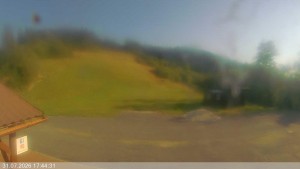 Ski areál Razula - Dolní část sjezdovky - 31.7.2026 v 17:45 Ski areál Razula - Dolní část sjezdovky - 31.7.2026 v 17:45