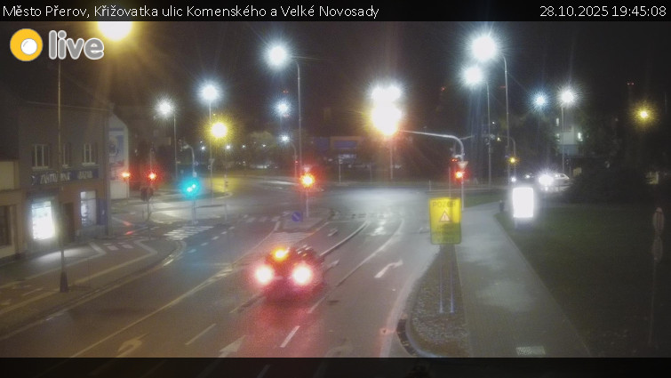 Město Přerov - Křižovatka ulic Komenského a Velké Novosady - 28.10.2025 v 19:45 Město Přerov - Křižovatka ulic Komenského a Velké Novosady - 28.10.2025 v 19:45