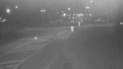 Křižovatka ulic Velká Dlážka a Polní