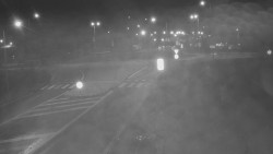 Křižovatka ulic Velká Dlážka a Polní