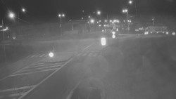 Křižovatka ulic Velká Dlážka a Polní