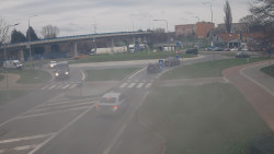 Křižovatka ulic Velká Dlážka a Polní