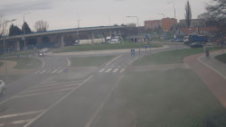 Křižovatka ulic Velká Dlážka a Polní