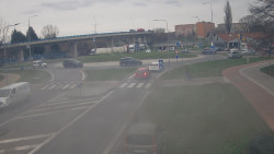 Křižovatka ulic Velká Dlážka a Polní