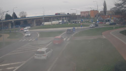 Křižovatka ulic Velká Dlážka a Polní