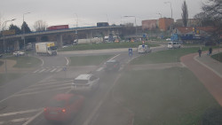 Křižovatka ulic Velká Dlážka a Polní