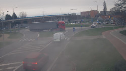 Křižovatka ulic Velká Dlážka a Polní