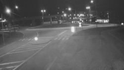 Křižovatka ulic Velká Dlážka a Polní