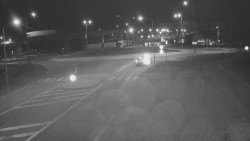 Křižovatka ulic Velká Dlážka a Polní