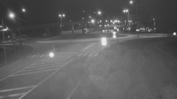 Křižovatka ulic Velká Dlážka a Polní