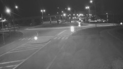 Křižovatka ulic Velká Dlážka a Polní