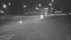 Křižovatka ulic Velká Dlážka a Polní