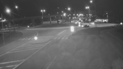 Křižovatka ulic Velká Dlážka a Polní