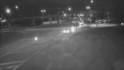 Křižovatka ulic Velká Dlážka a Polní