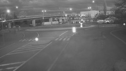 Křižovatka ulic Velká Dlážka a Polní