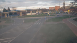 Křižovatka ulic Velká Dlážka a Polní