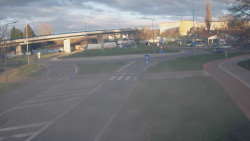 Křižovatka ulic Velká Dlážka a Polní