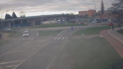 Křižovatka ulic Velká Dlážka a Polní