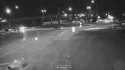 Křižovatka ulic Velká Dlážka a Polní