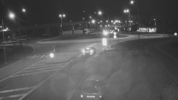 Křižovatka ulic Velká Dlážka a Polní