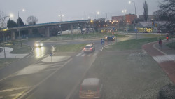 Křižovatka ulic Velká Dlážka a Polní