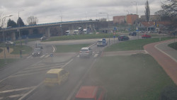 Křižovatka ulic Velká Dlážka a Polní