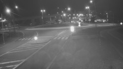 Křižovatka ulic Velká Dlážka a Polní