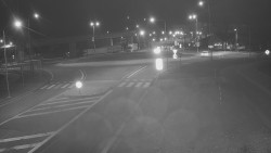 Křižovatka ulic Velká Dlážka a Polní