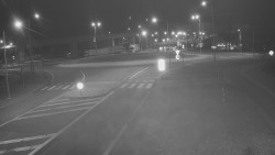 Křižovatka ulic Velká Dlážka a Polní