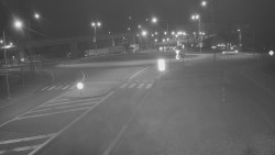 Křižovatka ulic Velká Dlážka a Polní