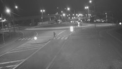 Křižovatka ulic Velká Dlážka a Polní