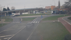 Křižovatka ulic Velká Dlážka a Polní