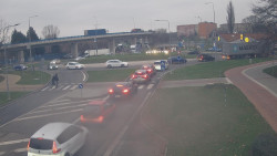 Křižovatka ulic Velká Dlážka a Polní