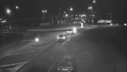 Křižovatka ulic Velká Dlážka a Polní