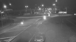 Křižovatka ulic Velká Dlážka a Polní