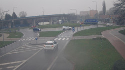 Křižovatka ulic Velká Dlážka a Polní