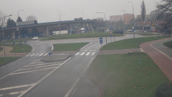 Křižovatka ulic Velká Dlážka a Polní