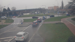 Křižovatka ulic Velká Dlážka a Polní