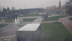 Křižovatka ulic Velká Dlážka a Polní