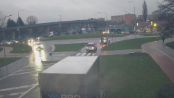 Křižovatka ulic Velká Dlážka a Polní