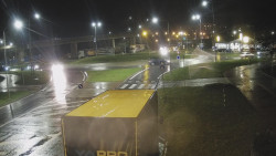 Křižovatka ulic Velká Dlážka a Polní