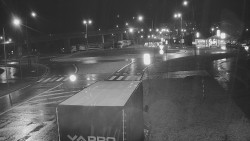 Křižovatka ulic Velká Dlážka a Polní