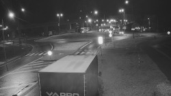 Křižovatka ulic Velká Dlážka a Polní