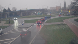 Křižovatka ulic Velká Dlážka a Polní